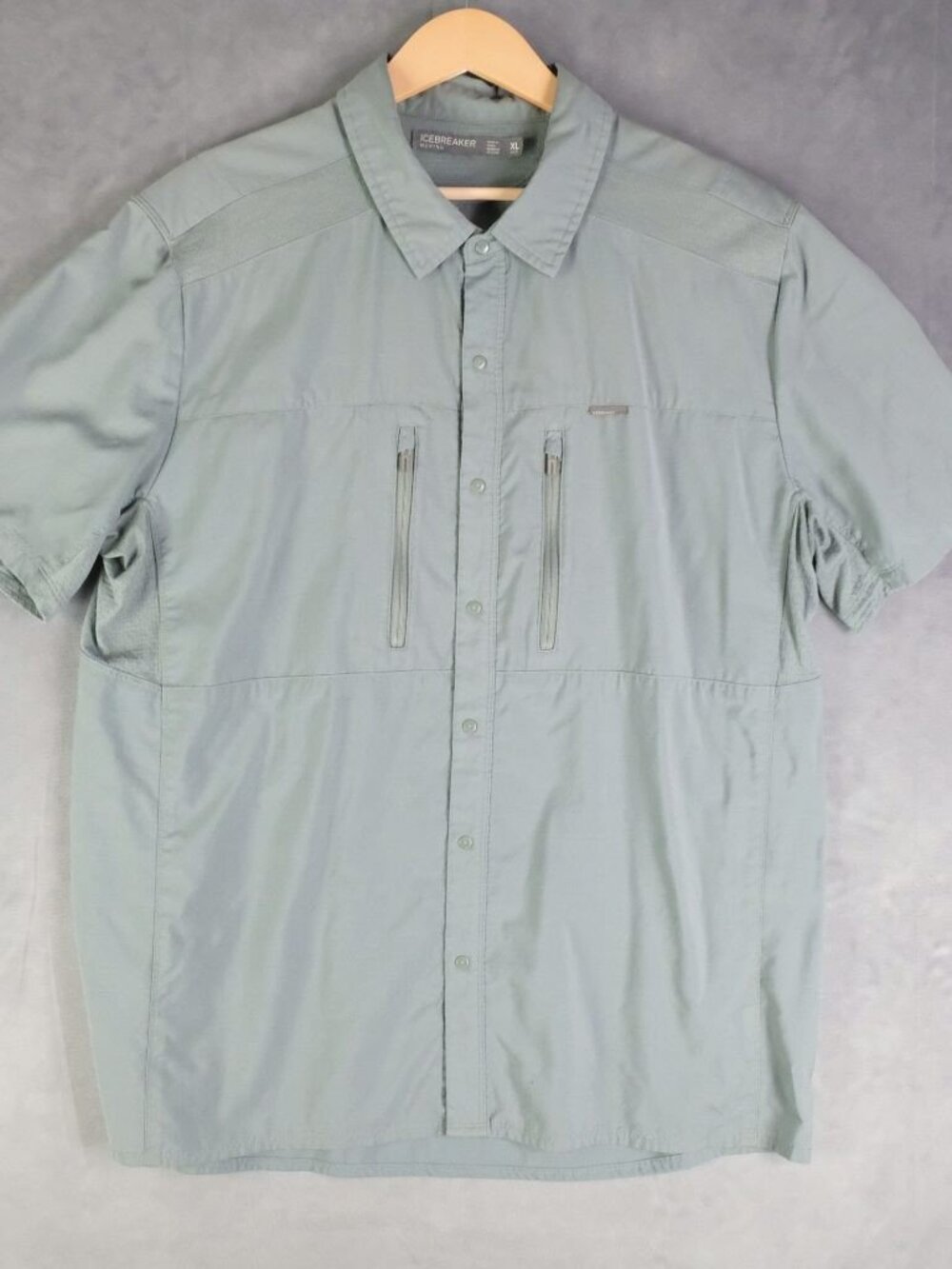 Icebreaker Shirt Mens XL Sage Green Merino Wool Short Sleeve Button Up